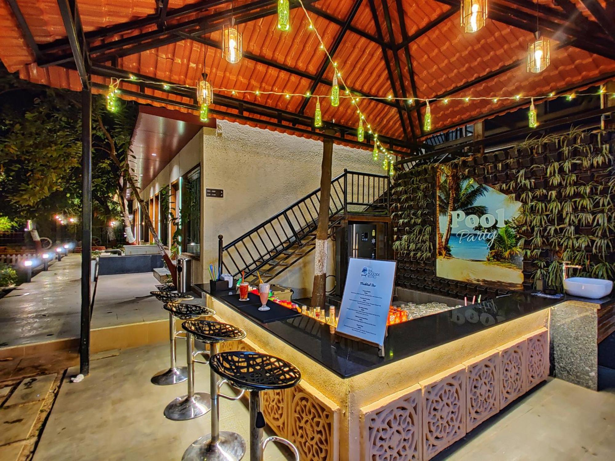 Pushp Vatika Resort & Lawns 나비뭄바이 외부 사진